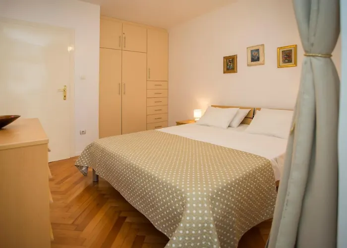 Sugar Flat Apartment *