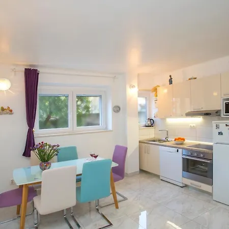 Apartment Sugar Flat